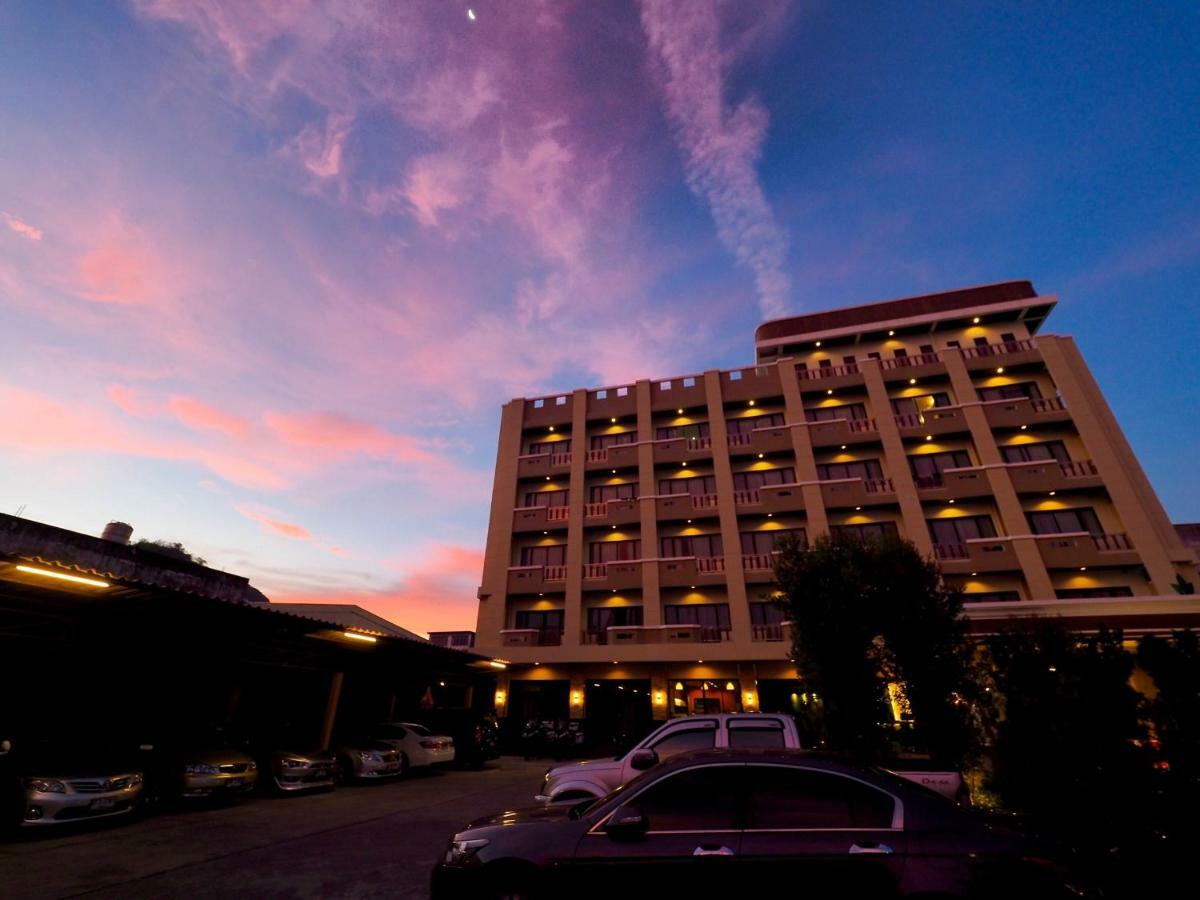 The Centris Hotel Phatthalung Exterior foto